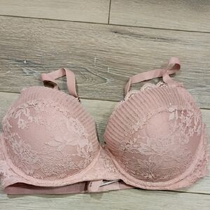 Victoria's Secret Lace Push-Up Bra - Blush Pink